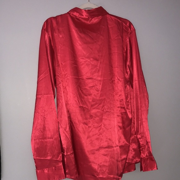 ♥️❤️ silky red button up❤️♥️ - Picture 3 of 3